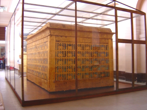 ツタンカーメン王の逗子(棺の箱)