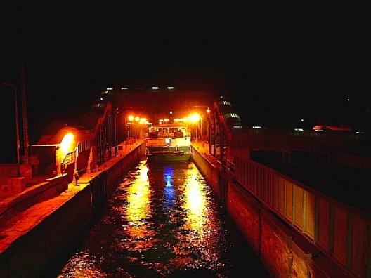 ナイル川、エスナ水門 16