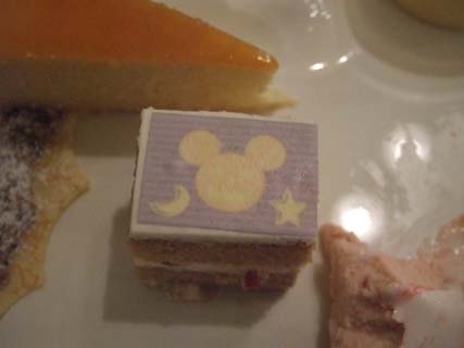 ミッキーケーキ