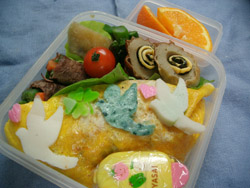 弁当　３．１２　「未来へ羽ばたけ」