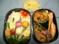 弁当４・１９　チューリップ畑