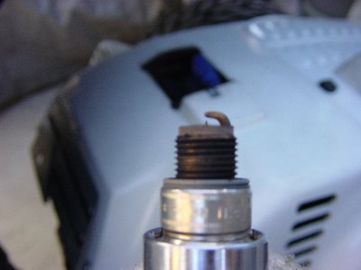 ジャイロの点火プラグチェック