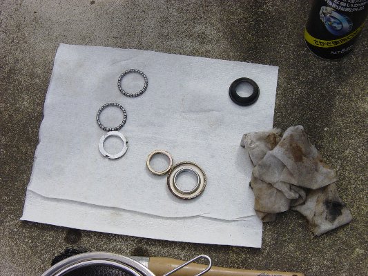 ステアリング部品