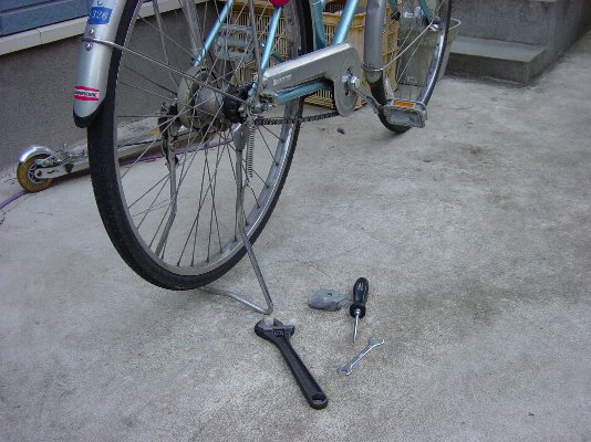 チェーン 張り 調整 自転車