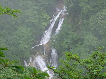 霧降の滝