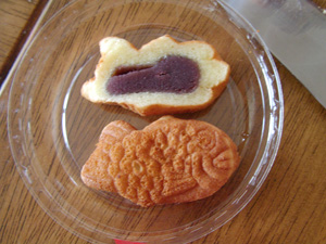 ２枚におろされたプチタイヤキ