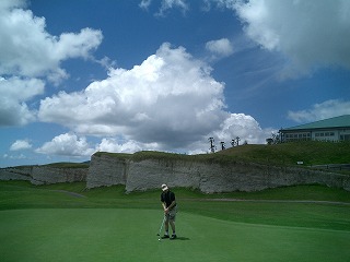 美しい新君津の18番ホールグリーン