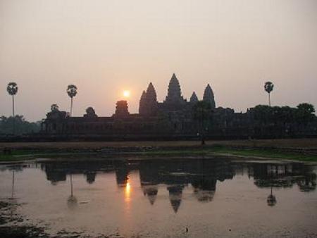 アンコールの朝日
