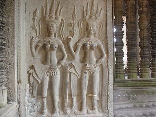 アンコール・ワット内の女神の彫刻