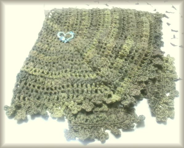 三つ葉フリンジ三日月ショール　20081110