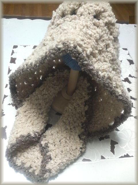 棒針あみみたいな ぷくぷくフード帽 2