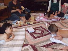 ぴんくはうす・３月ベビマ教室風景