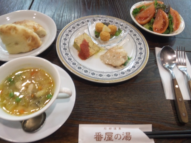 前菜とスープ.JPG