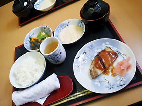 ひまわりお昼.jpg