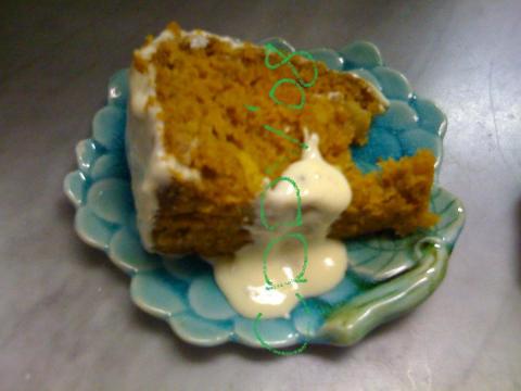 キャロットケーキスライス