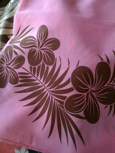 CDDV pink apron3.jpg