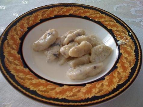 ポテトニョッキ・セージクリームソース