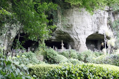 足利家時・義久の墓所