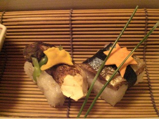 松茸と秋刀魚のお鮨　