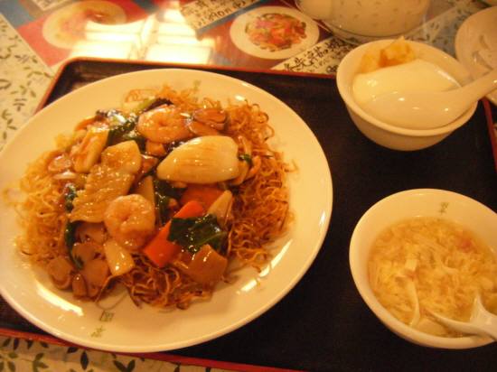 翠園さん炒麺定食