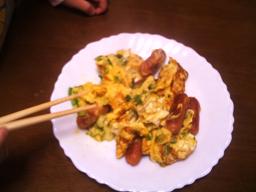 ウィンナーと卵の炒め物