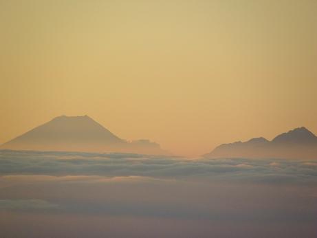 朝の富士山