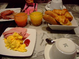 Paris Hotel breakfast