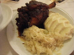 ドイツ肉料理（うまい）