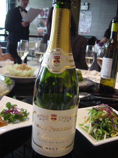 銘柄読めんけぇ…