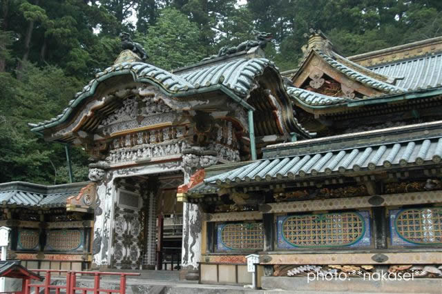 08.8.18撮影 陽明門付近