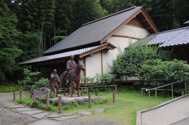 08/7/8 芭蕉の里「くろばね紫陽花」　黒羽城址公園にて(3)　