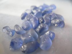 Blue sapphire rough.jpg