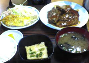 あやぐ食堂ソーキ1