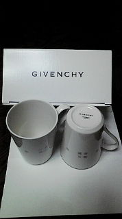 ジバンシーペアマグカップ