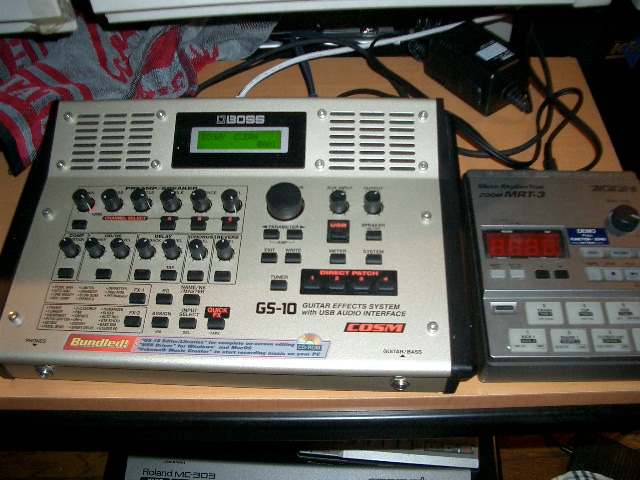 GS-10＆ドラムマシーン。