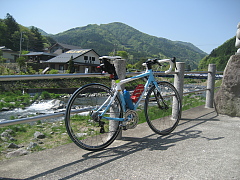 道の駅道志の裏の川