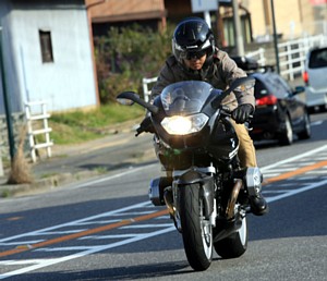 BMWR1200S02.jpg