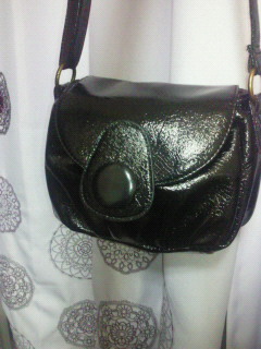 エナメルポシェット