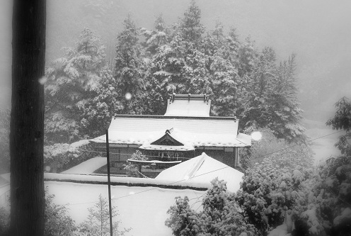雪の天神社