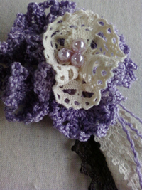 紫のコサージュ2.jpg