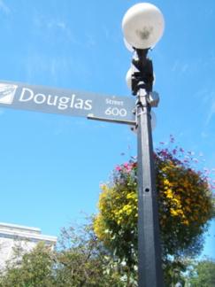 Douglas St