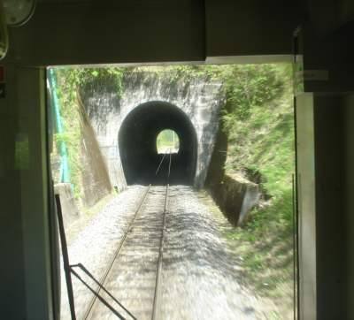 K-20070627-小海線-トンネル.JPG