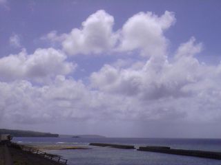 遠くの空