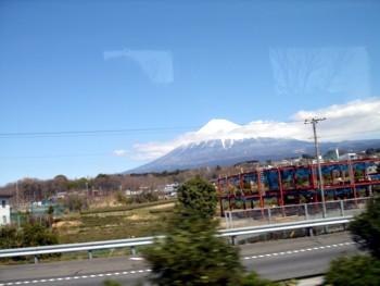 東名高速道の富士