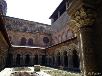 le puy cloitre2
