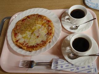チーズハウス　４種のチーズのピザ　Ｙちゃん、ごちそうさまー！