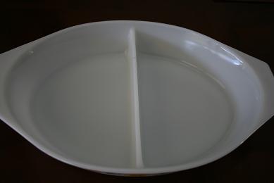 town & country 1.5Qt divided cinderella oval casserole