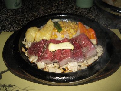 コースのメインステーキ