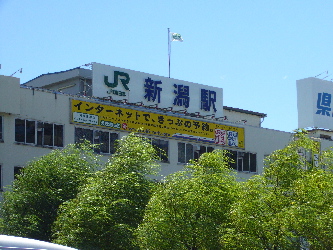 P1030076eki.jpg
