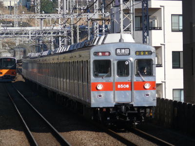 tokyu8500-8606f-2